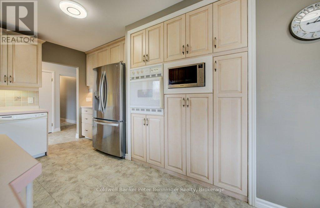 2 Mullen Drive, Brockton, Ontario  N0G 2V0 - Photo 10 - X12924762