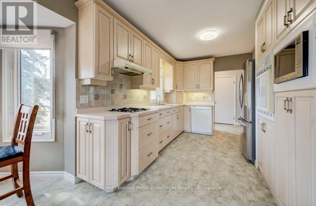 2 Mullen Drive, Brockton, Ontario  N0G 2V0 - Photo 11 - X12924762