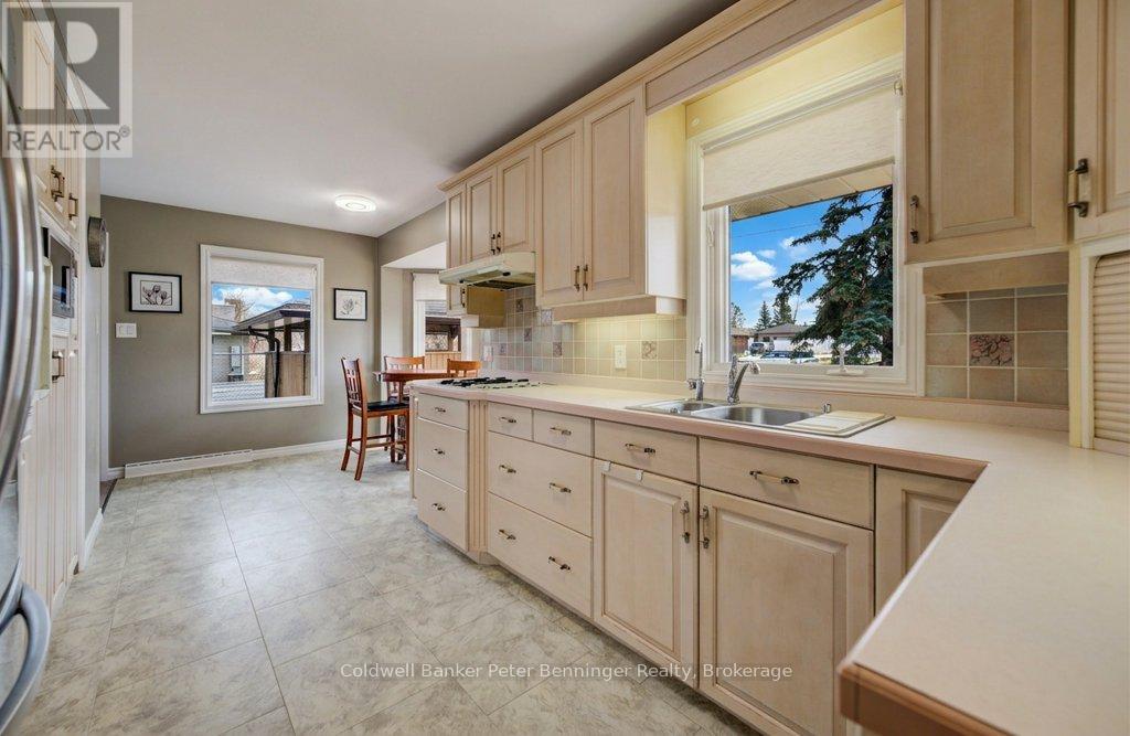 2 Mullen Drive, Brockton, Ontario  N0G 2V0 - Photo 12 - X12924762