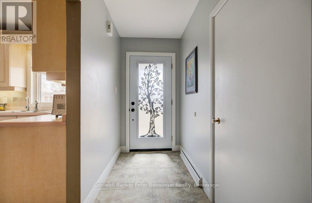 2 Mullen Drive, Brockton, Ontario  N0G 2V0 - Photo 3 - X12924762