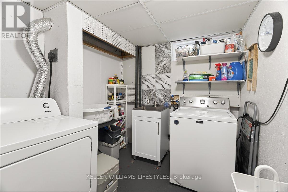 2 Juniper Place, Lambton Shores, Ontario  N0N 1J0 - Photo 27 - X12924618