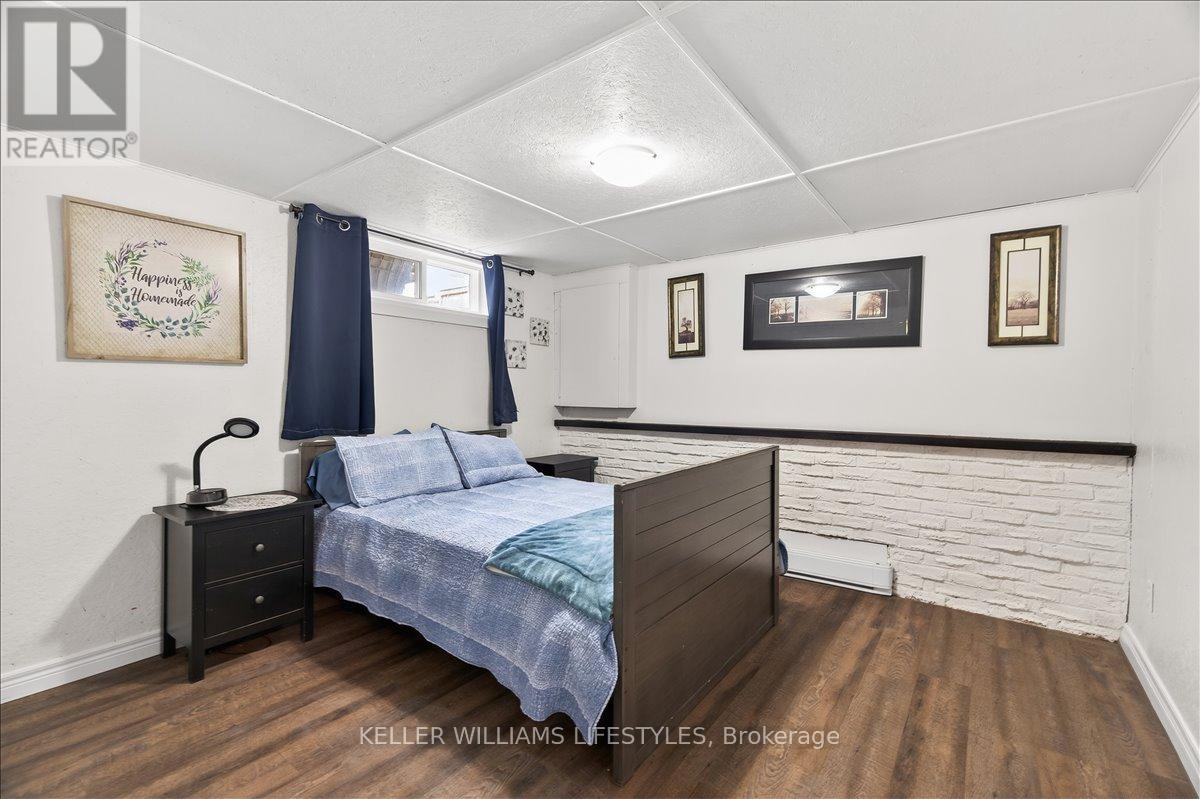 2 Juniper Place, Lambton Shores, Ontario  N0N 1J0 - Photo 28 - X12924618