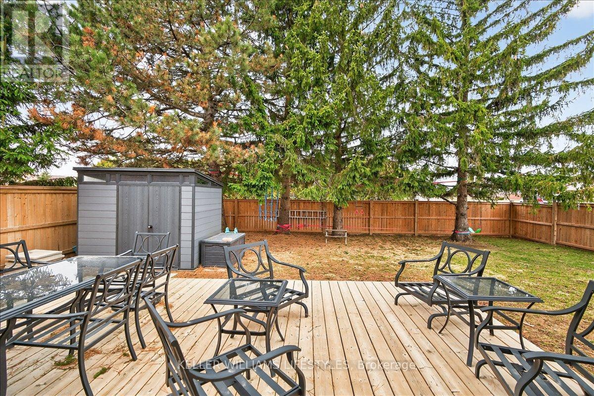 2 Juniper Place, Lambton Shores, Ontario  N0N 1J0 - Photo 29 - X12924618