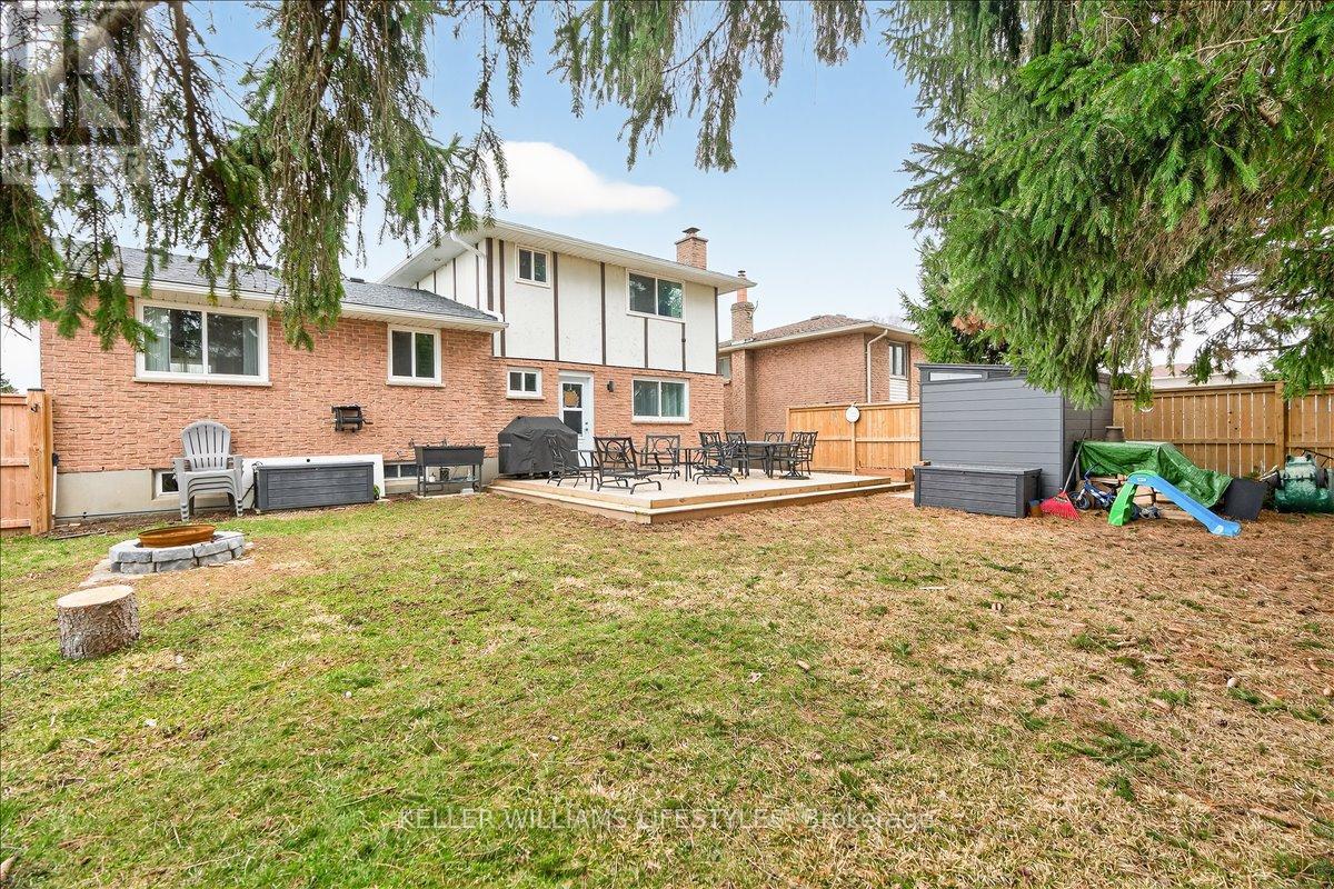 2 Juniper Place, Lambton Shores, Ontario  N0N 1J0 - Photo 31 - X12924618