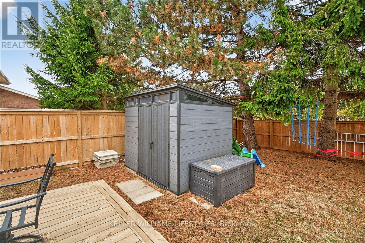 2 Juniper Place, Lambton Shores, Ontario  N0N 1J0 - Photo 34 - X12924618