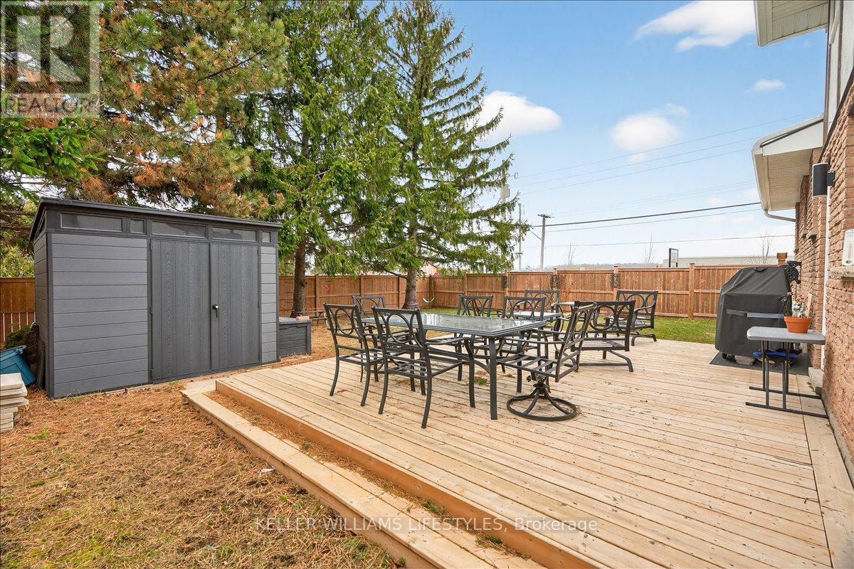 2 Juniper Place, Lambton Shores, Ontario  N0N 1J0 - Photo 35 - X12924618