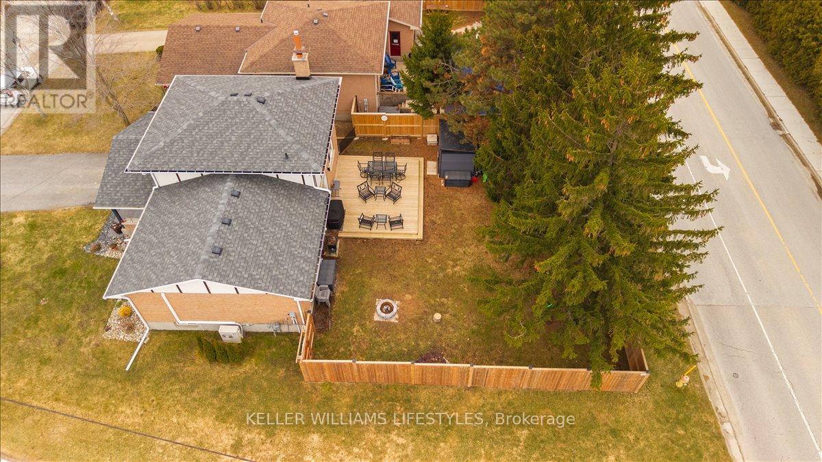 2 Juniper Place, Lambton Shores, Ontario  N0N 1J0 - Photo 40 - X12924618