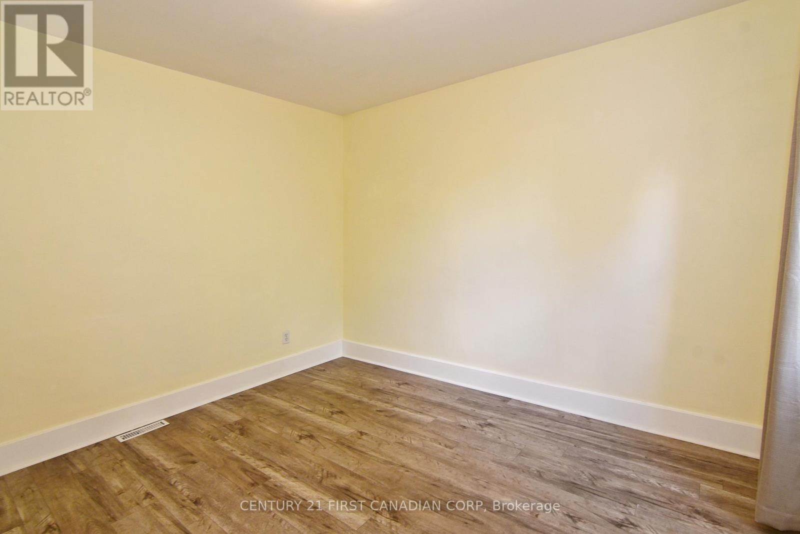 452 Charlotte Street, London East (East G), Ontario  N5W 4A4 - Photo 17 - X12924700