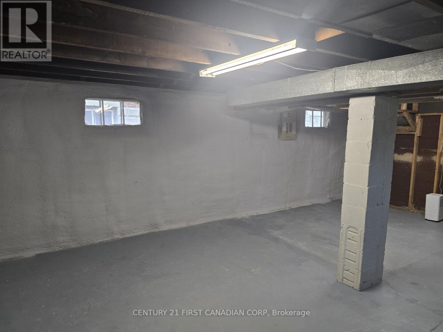 452 Charlotte Street, London East (East G), Ontario  N5W 4A4 - Photo 34 - X12924700