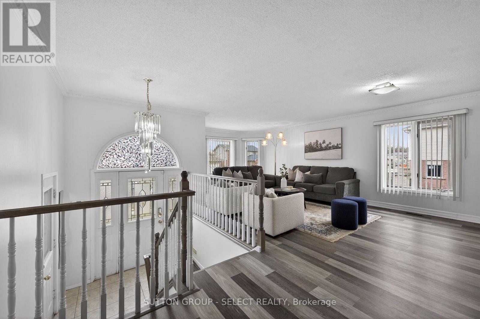 50 Stonehenge Road, London East, Ontario  N5V 4M6 - Photo 3 - X12924726