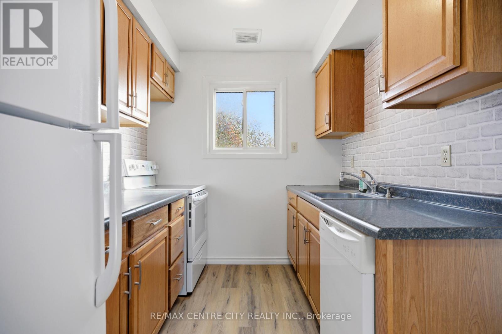 14 - 1600 Culver Drive, London East (East H), Ontario  N5V 3H5 - Photo 3 - X12924782