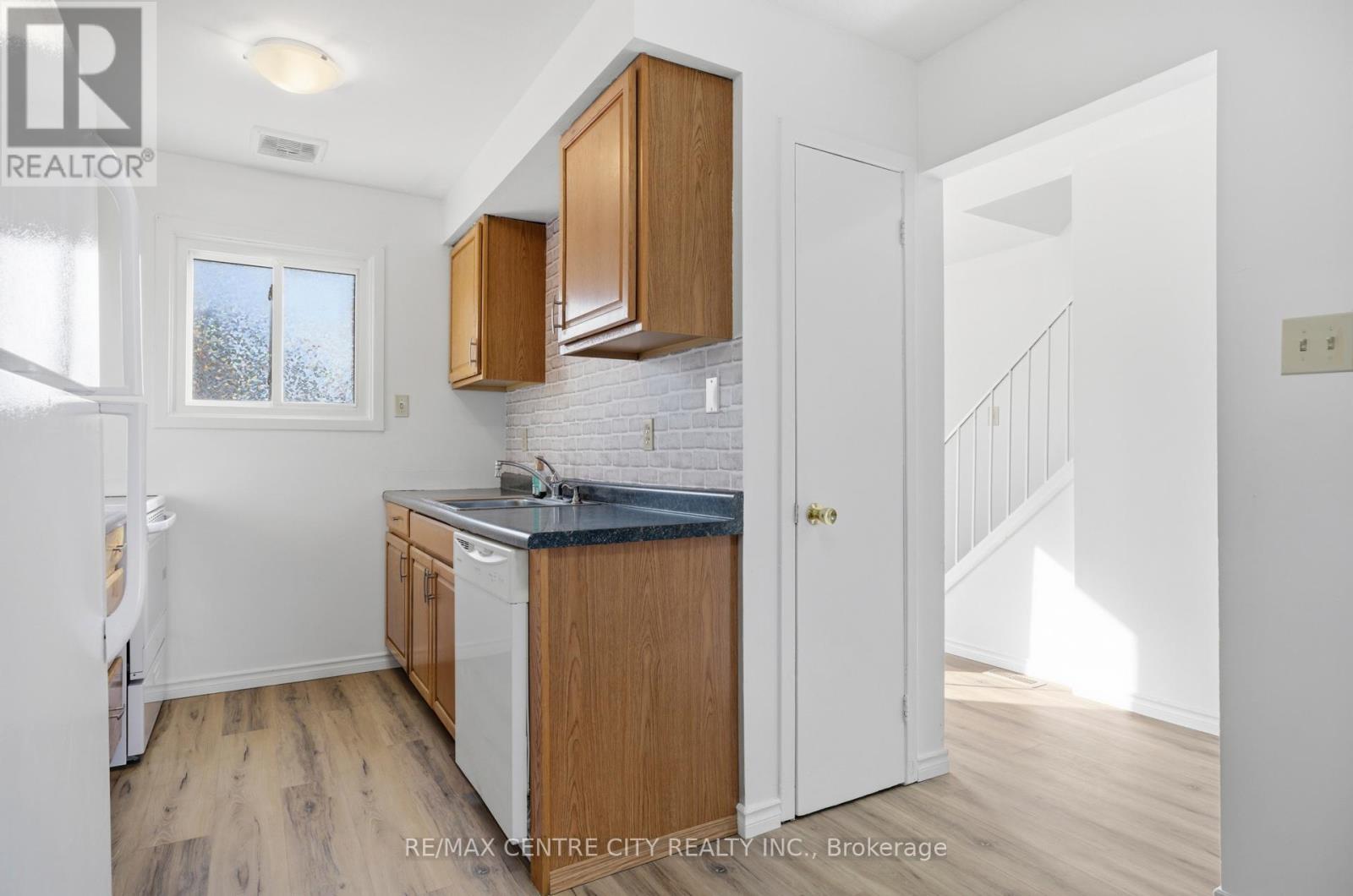 14 - 1600 Culver Drive, London East (East H), Ontario  N5V 3H5 - Photo 4 - X12924782