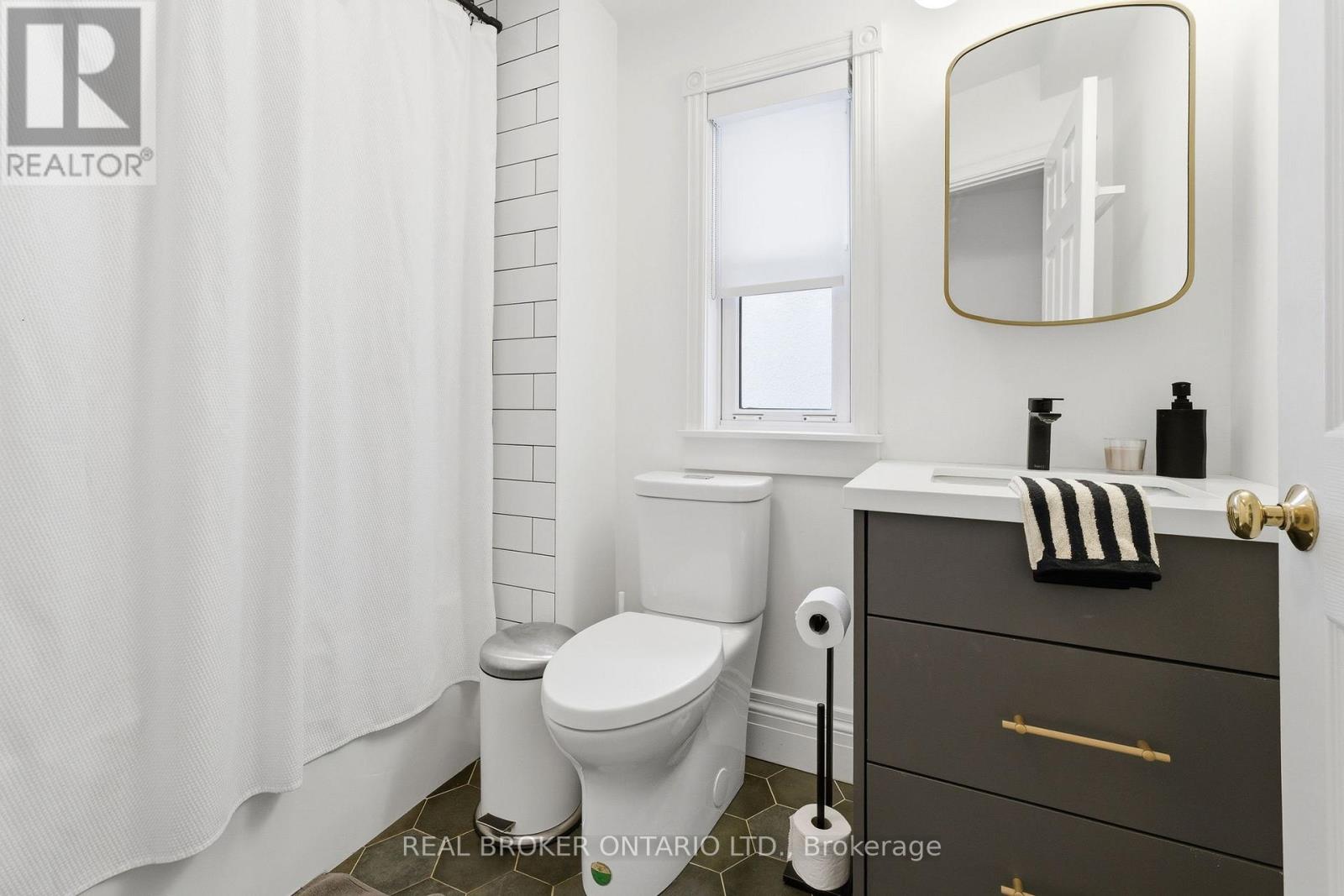 360 Wellesley Street E, Toronto, Ontario  M4X 1H4 - Photo 22 - C12924622