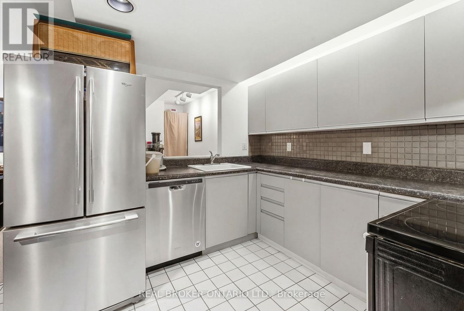 360 Wellesley Street E, Toronto, Ontario  M4X 1H4 - Photo 28 - C12924622