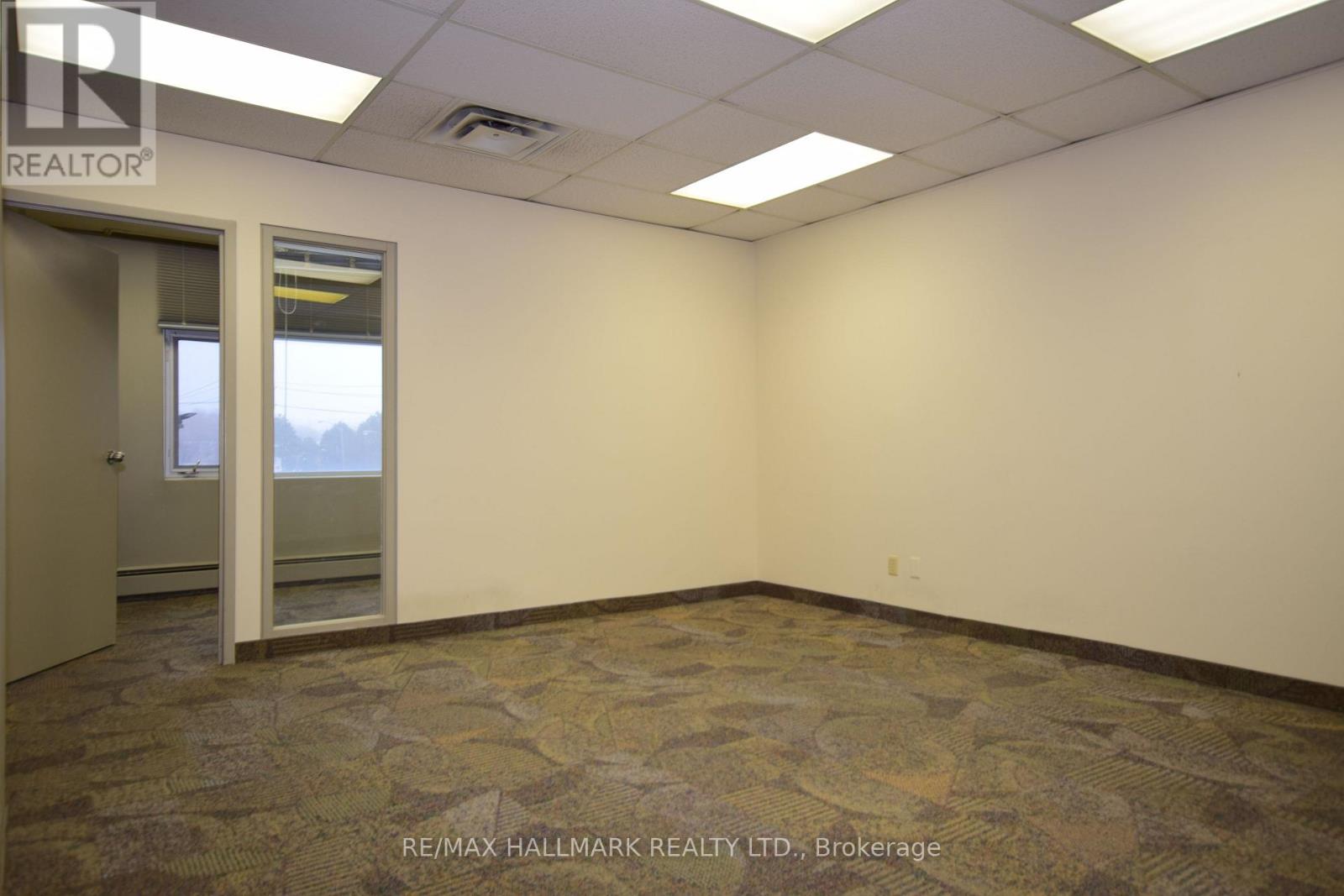 301 - 1200 Lawrence Avenue E, Toronto, Ontario  M3A 1E1 - Photo 2 - C12924660