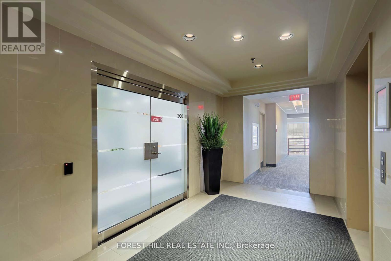 200 - 23 Lesmill Road, Toronto, Ontario  M3B 3P6 - Photo 7 - C12924752