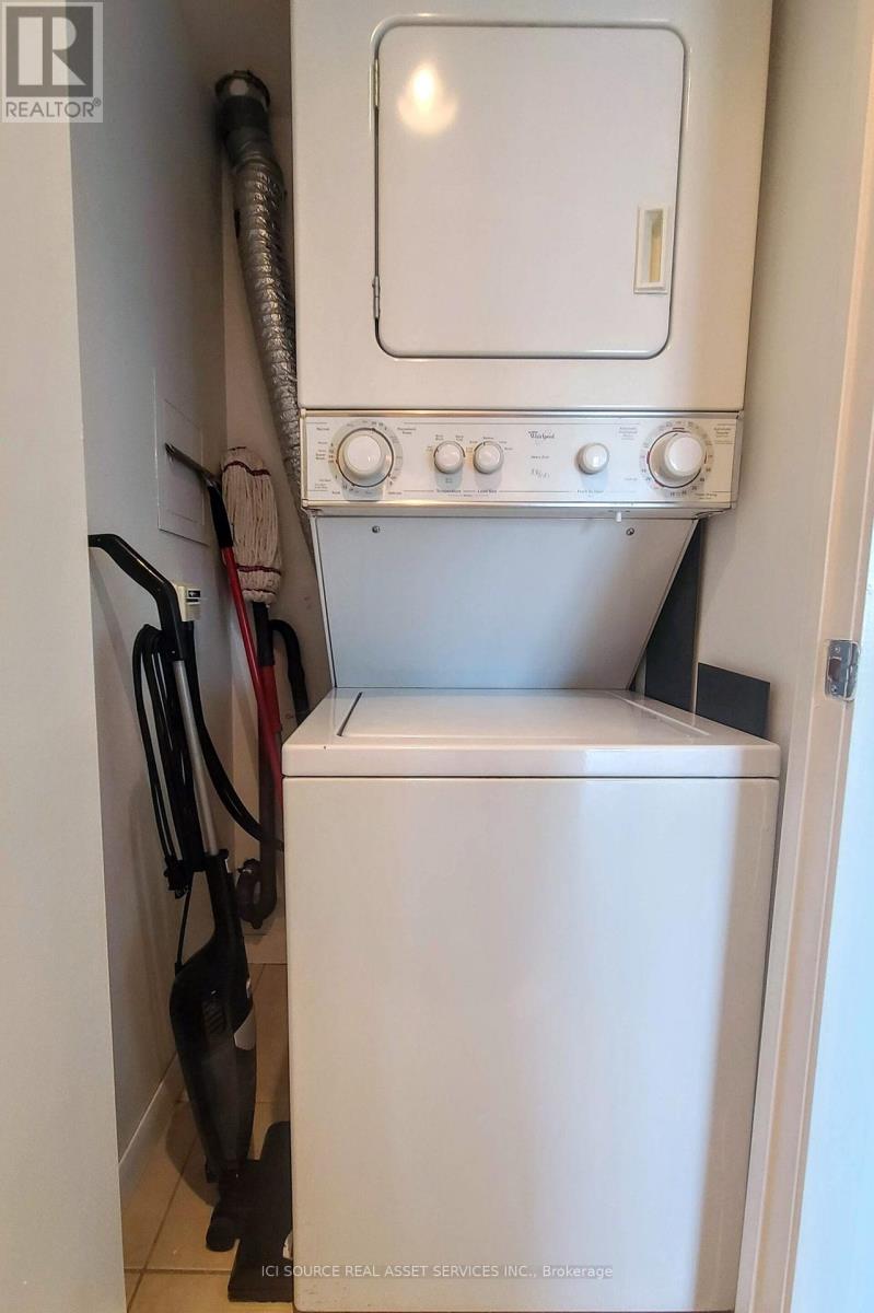 611 - 219 Fort York Boulevard, Toronto, Ontario  M5V 1B1 - Photo 23 - C12924758