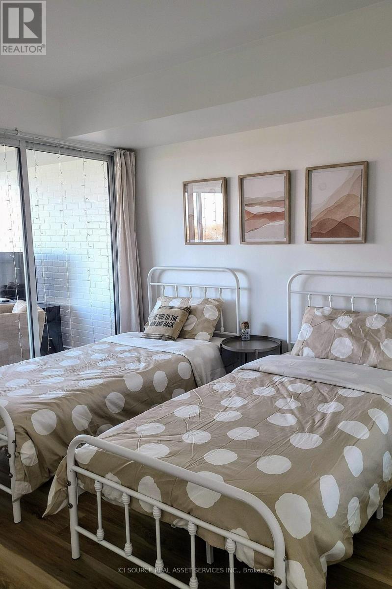 611 - 219 Fort York Boulevard, Toronto, Ontario  M5V 1B1 - Photo 9 - C12924758