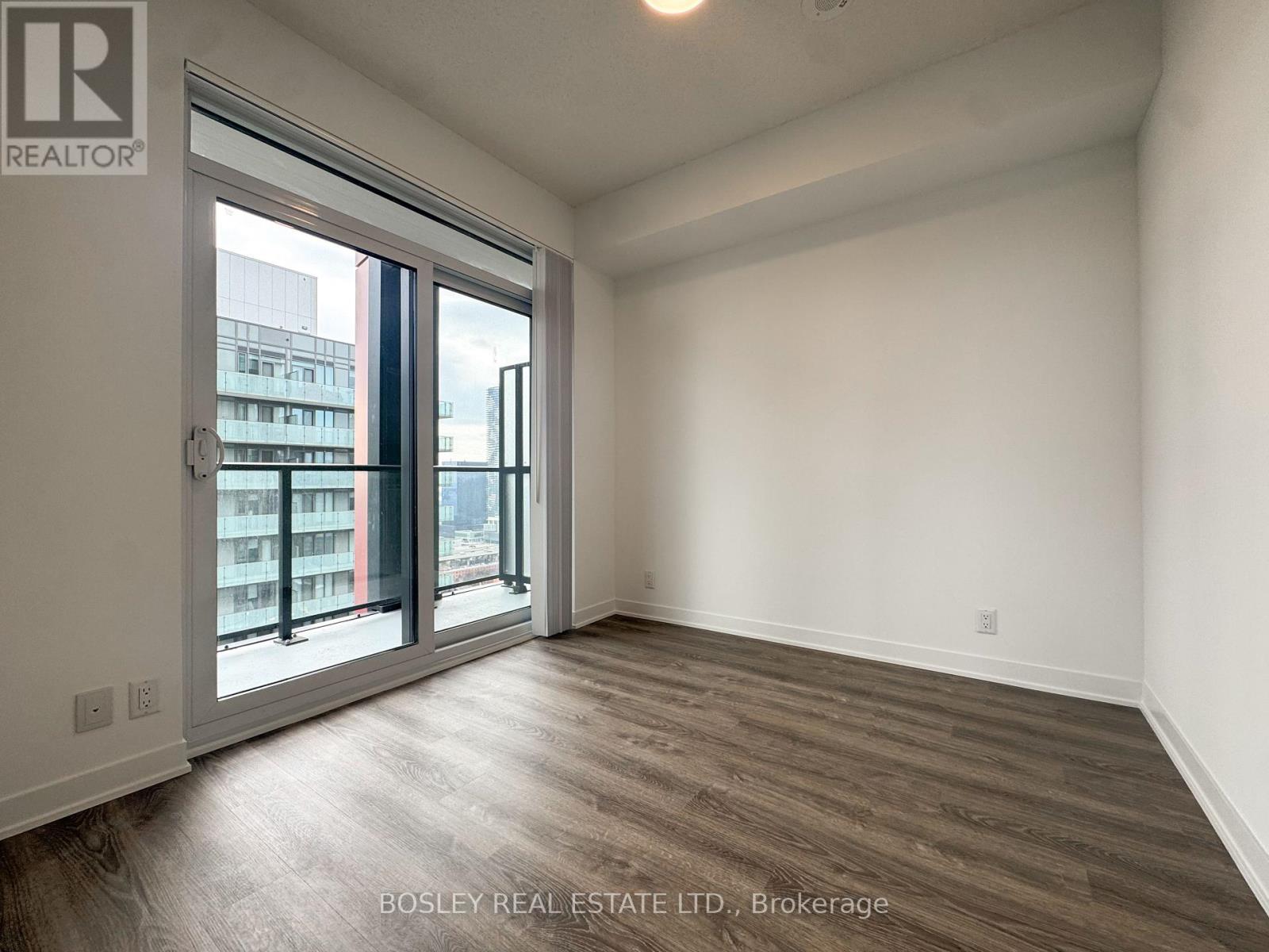 3206 - 180 Front Street E, Toronto (Moss Park), Ontario  M5A 2P5 - Photo 15 - C12924766