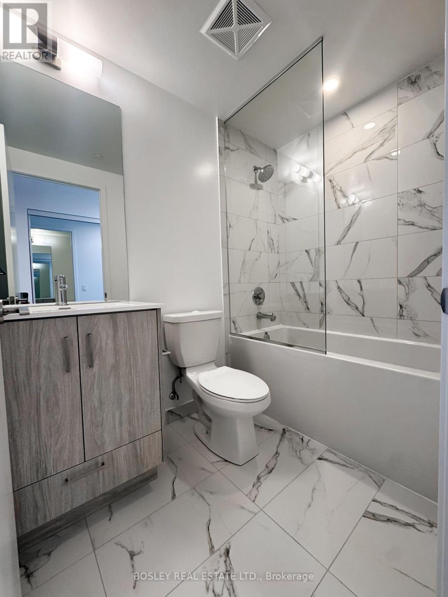 3206 - 180 Front Street E, Toronto (Moss Park), Ontario  M5A 2P5 - Photo 16 - C12924766