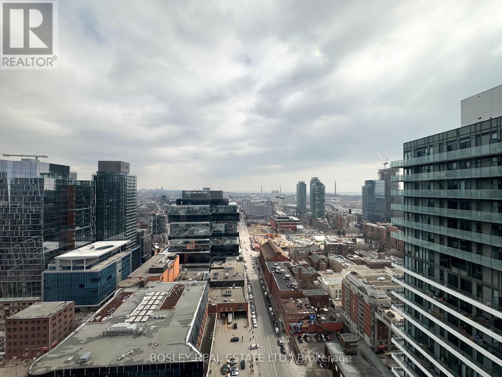 3206 - 180 Front Street E, Toronto (Moss Park), Ontario  M5A 2P5 - Photo 23 - C12924766