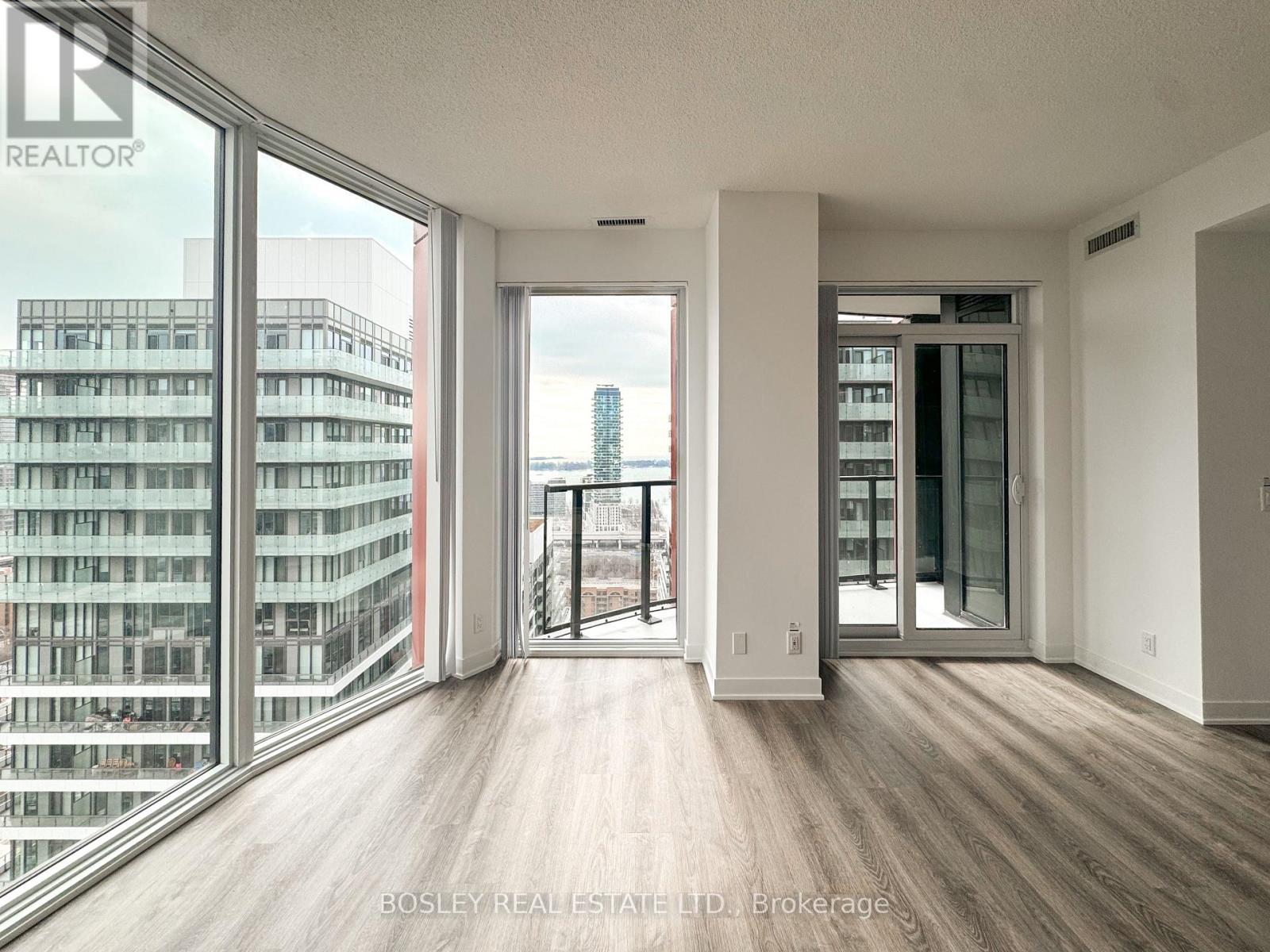 3206 - 180 Front Street E, Toronto (Moss Park), Ontario  M5A 2P5 - Photo 5 - C12924766