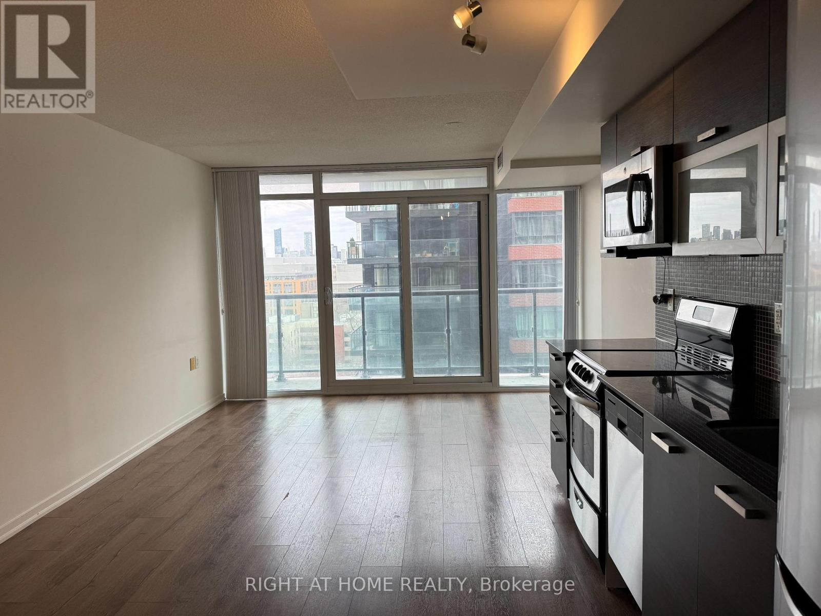 1205e - 36 Lisgar Street, Toronto, Ontario  M6J 0C7 - Photo 16 - C12924770