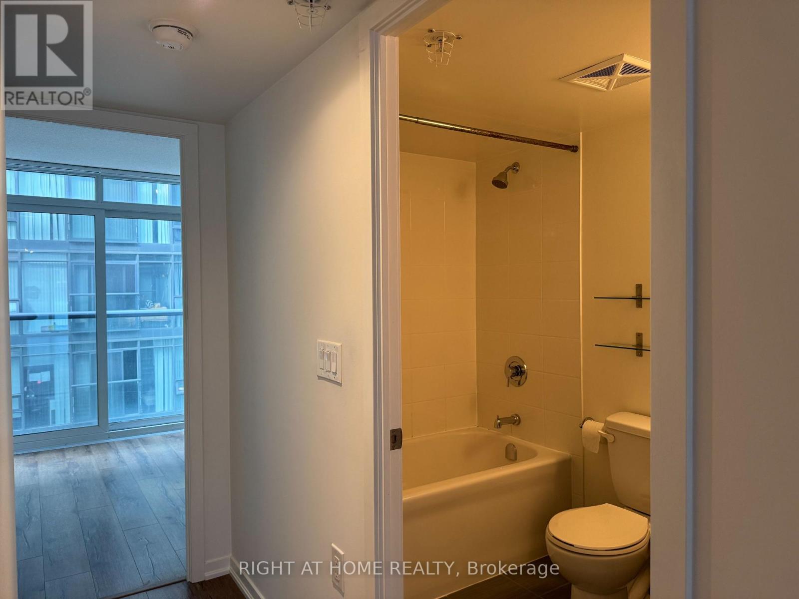 1205e - 36 Lisgar Street, Toronto, Ontario  M6J 0C7 - Photo 8 - C12924770