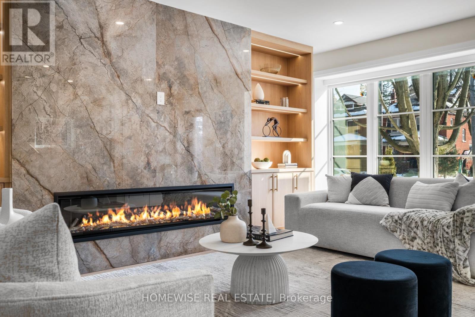 306 MANOR ROAD E, Toronto, Ontario