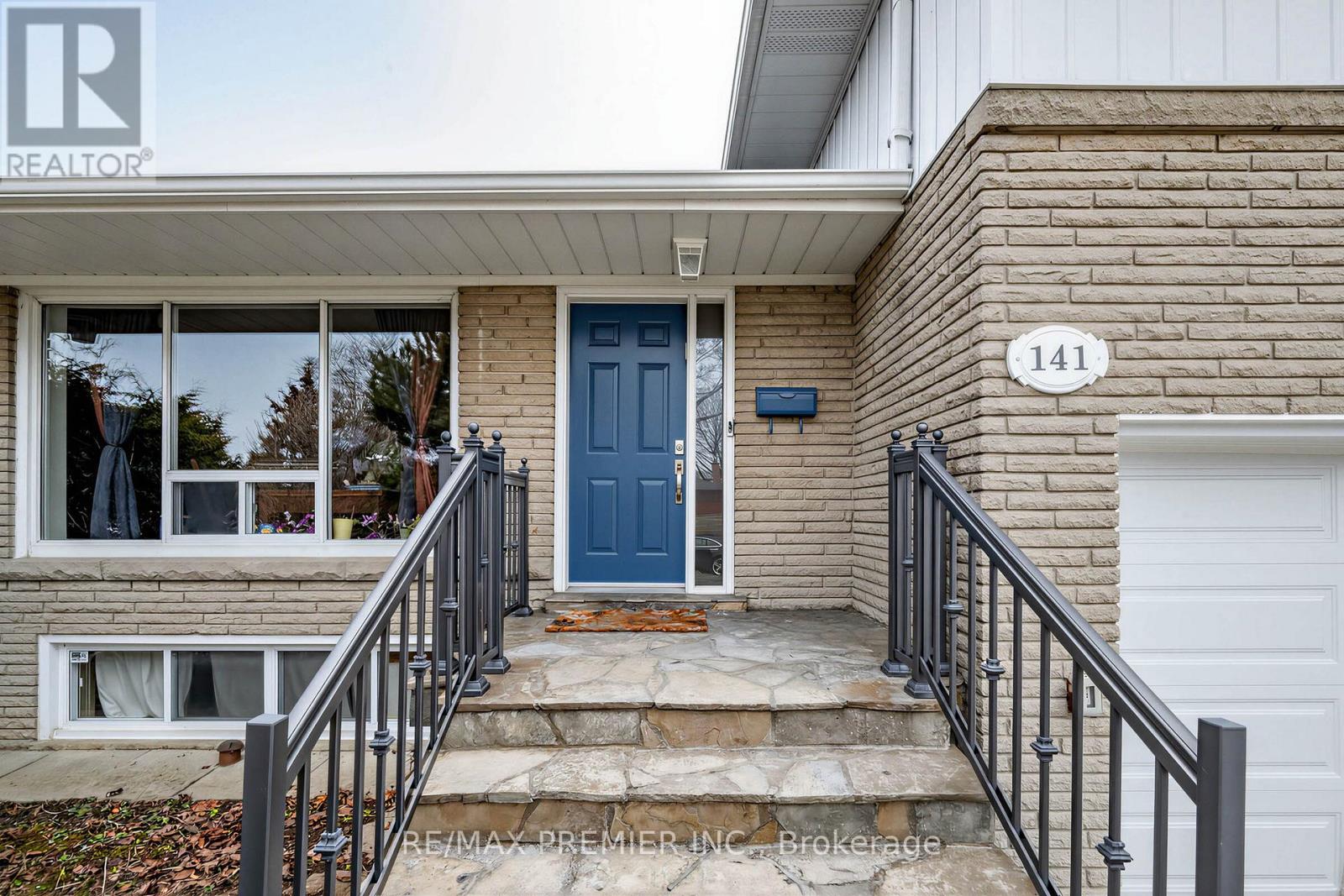 141 Clifton Avenue, Toronto, Ontario  M3H 4L4 - Photo 3 - C12924928