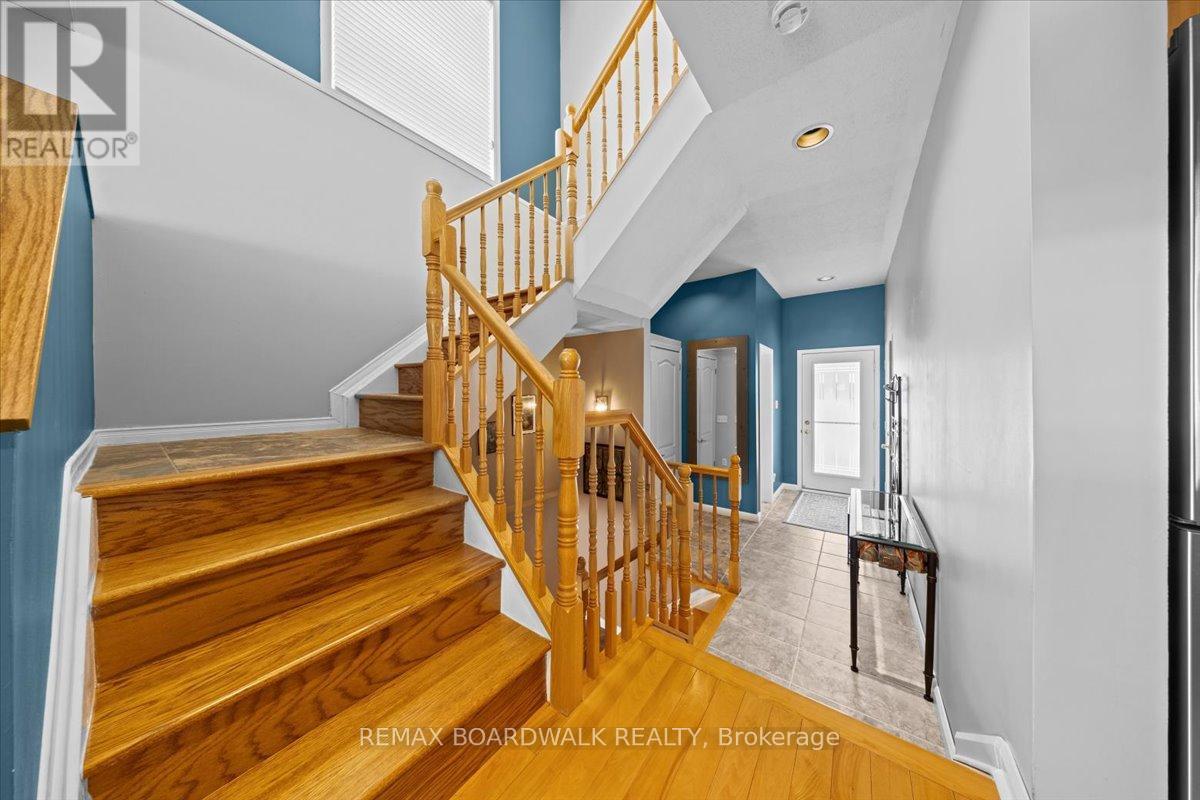 6355 Sablewood Place, Ottawa, Ontario  K1C 7M3 - Photo 18 - X12924612