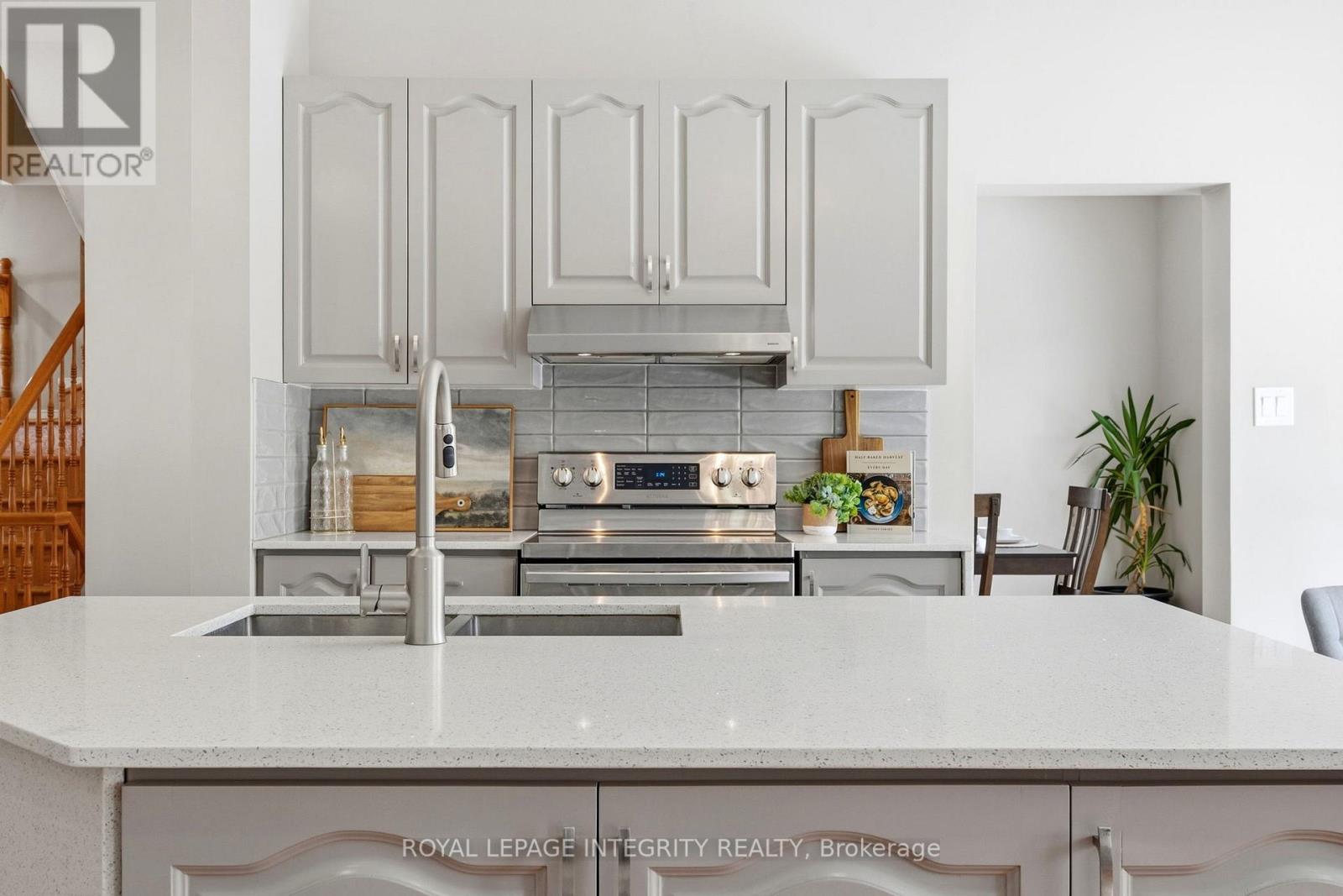 7 Len Lunney Crescent, Ottawa, Ontario  K2G 6X6 - Photo 11 - X12924630