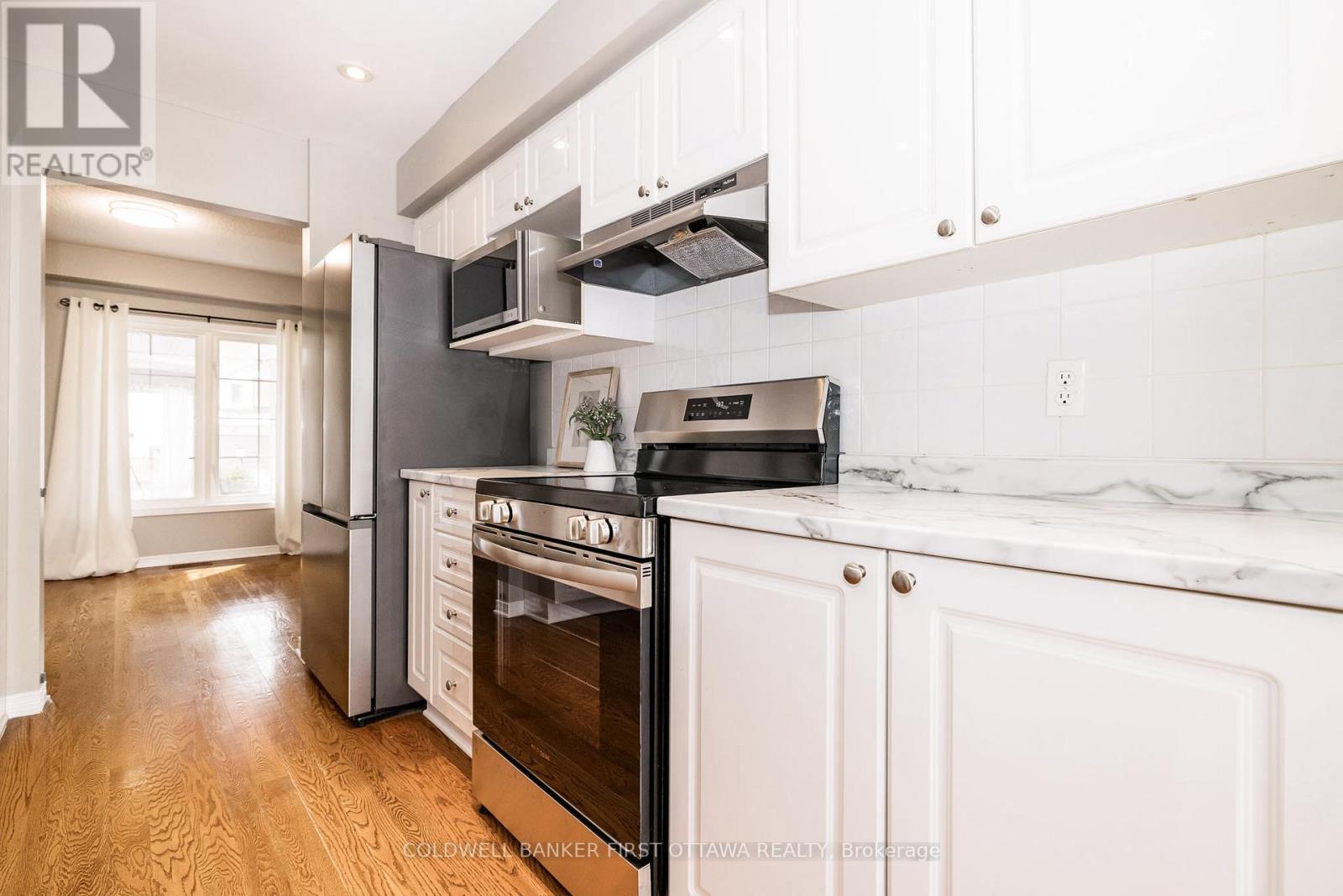 92 Deerfox Drive, Ottawa, Ontario  K2J 4W9 - Photo 14 - X12924658