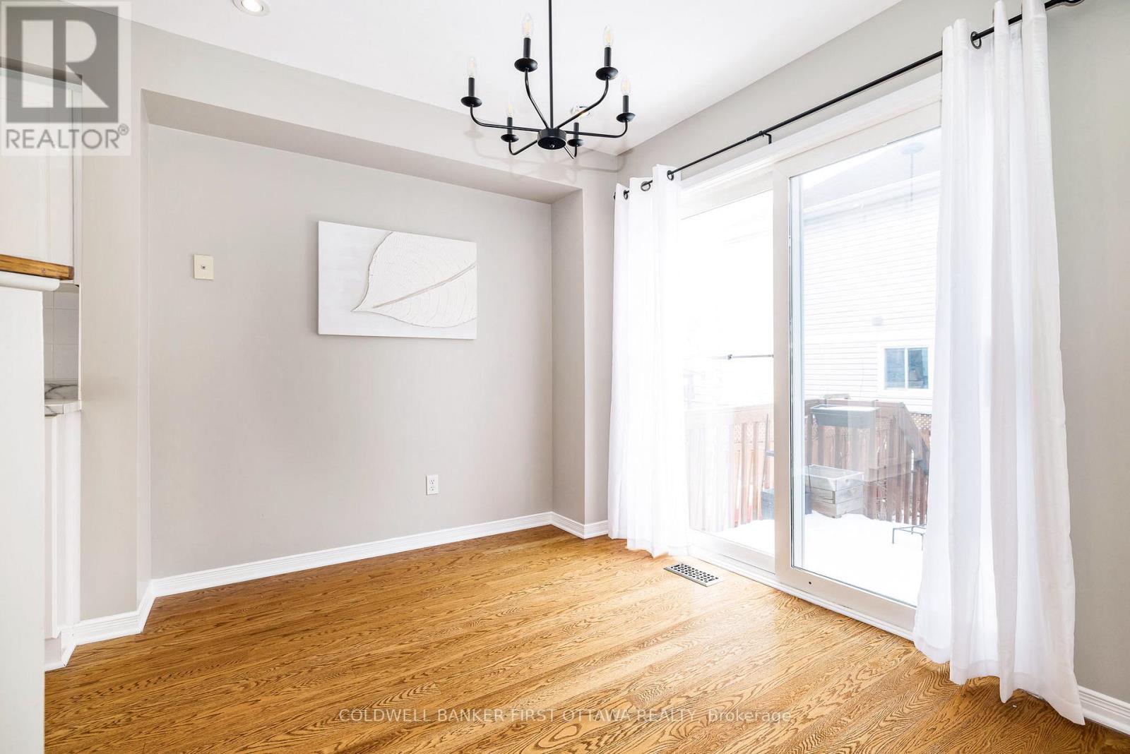 92 Deerfox Drive, Ottawa, Ontario  K2J 4W9 - Photo 16 - X12924658