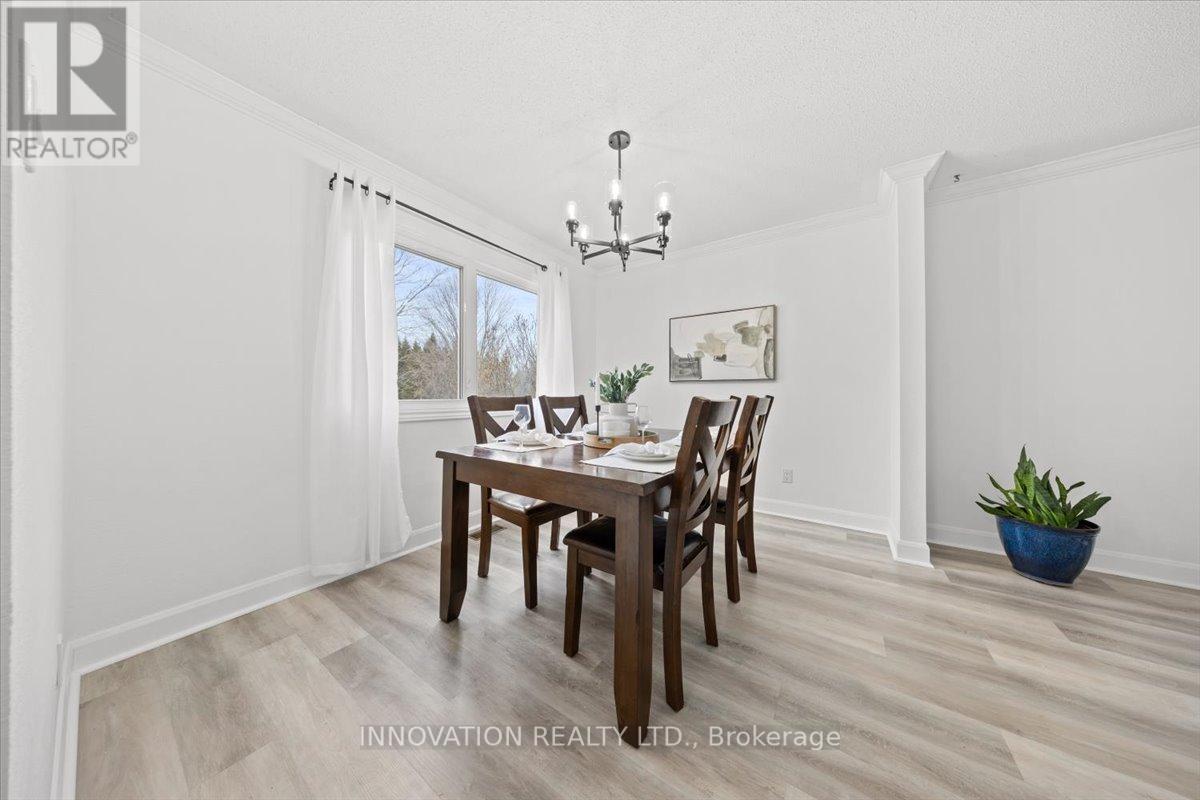 30 Fernbrook Place, Ottawa, Ontario  K2M 2L8 - Photo 4 - X12924702