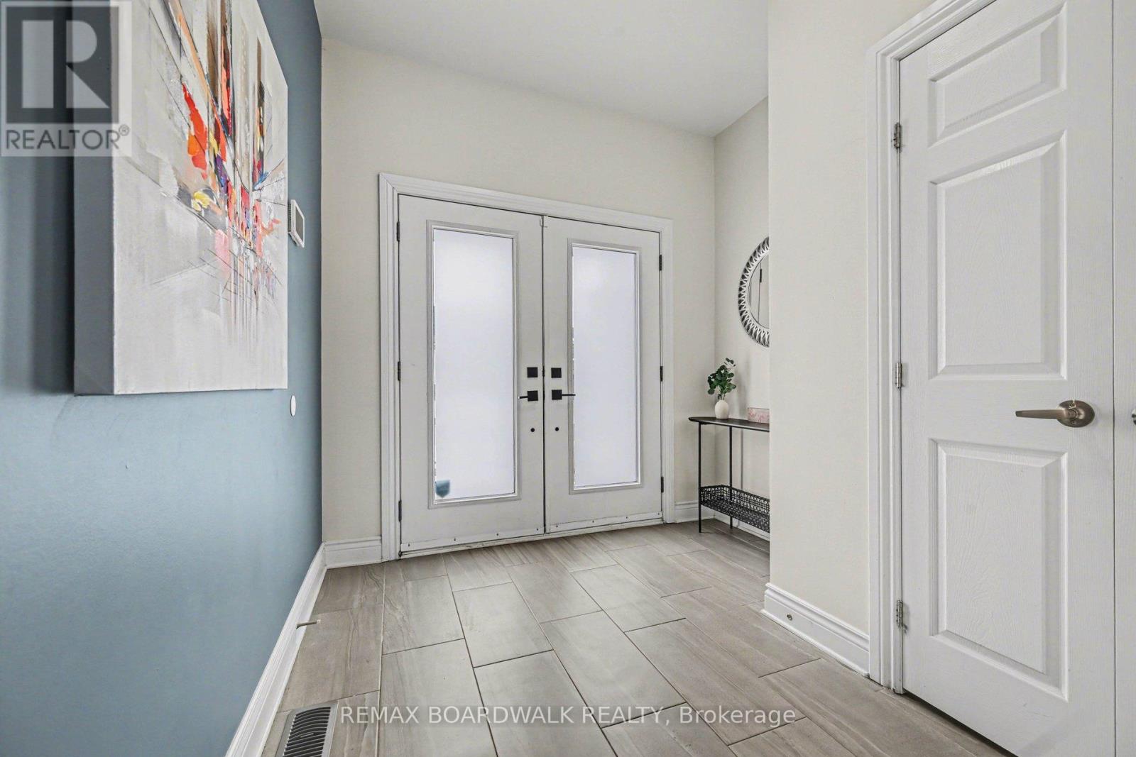 11 Borland Drive, Carleton Place, Ontario  K7C 0K7 - Photo 4 - X12924788