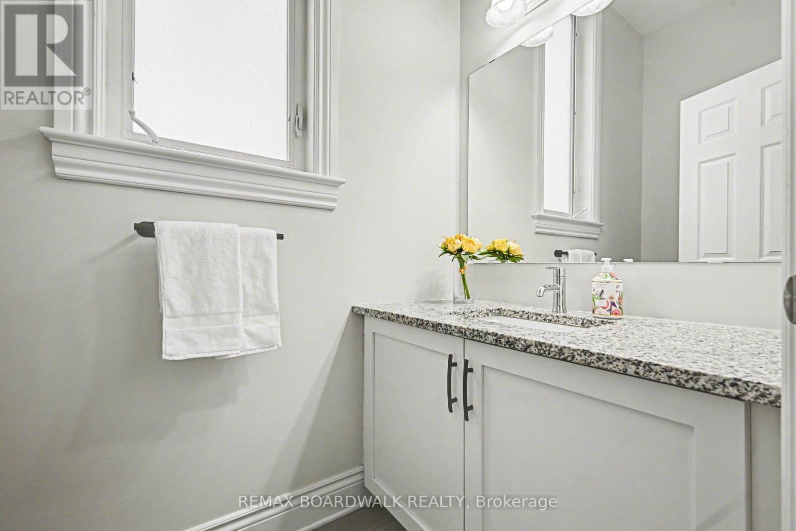 11 Borland Drive, Carleton Place, Ontario  K7C 0K7 - Photo 5 - X12924788