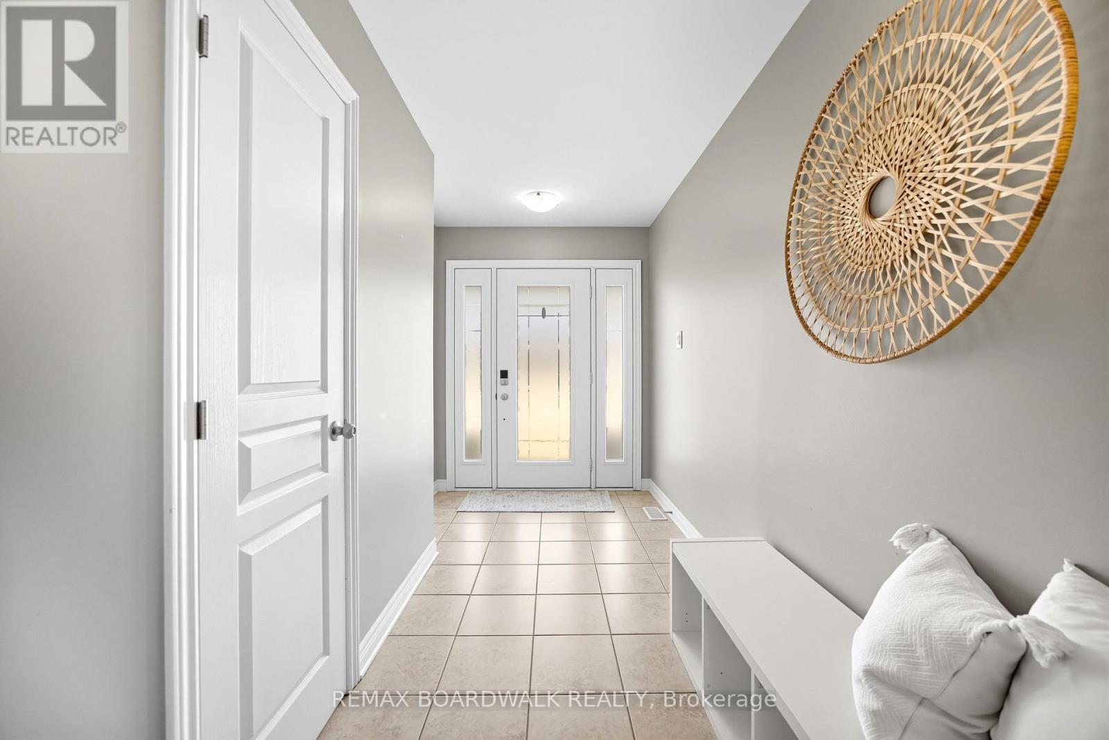 32 Code Crescent, Carleton Place, Ontario  K7C 4J7 - Photo 2 - X12924876