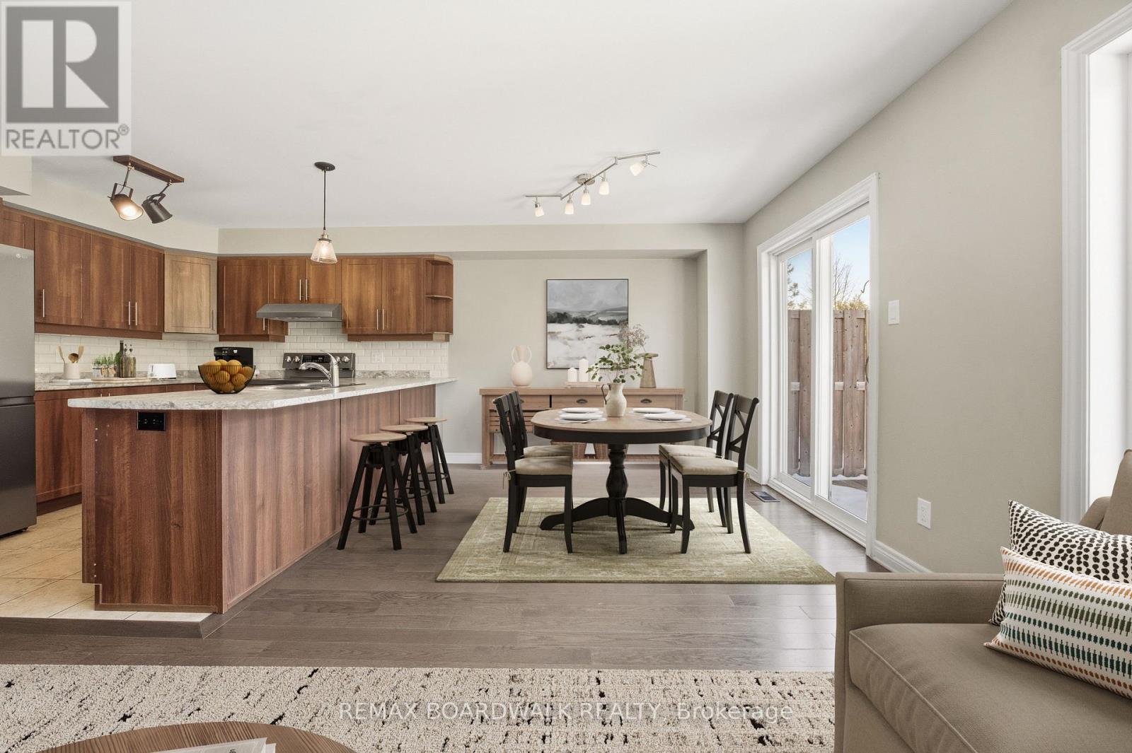 32 Code Crescent, Carleton Place, Ontario  K7C 4J7 - Photo 6 - X12924876