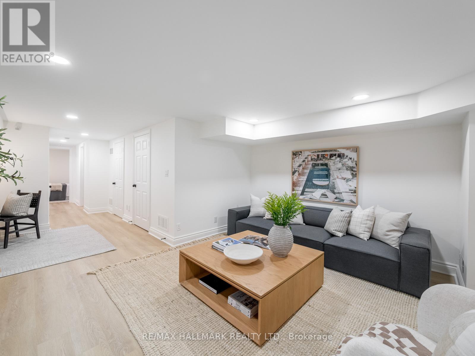 26 Eastmount Avenue, Toronto, Ontario  M4K 1V1 - Photo 38 - E12924608