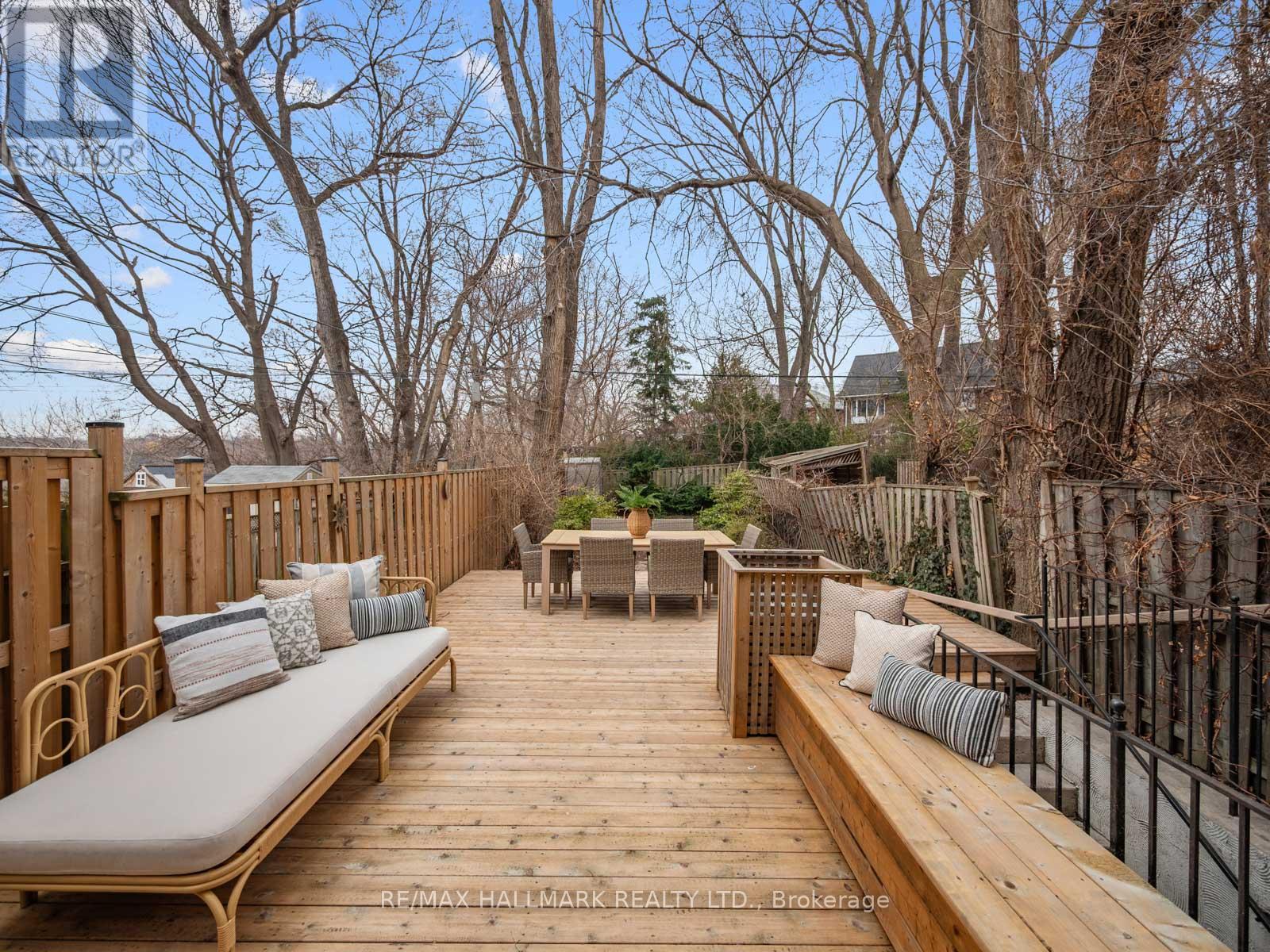 26 Eastmount Avenue, Toronto, Ontario  M4K 1V1 - Photo 44 - E12924608