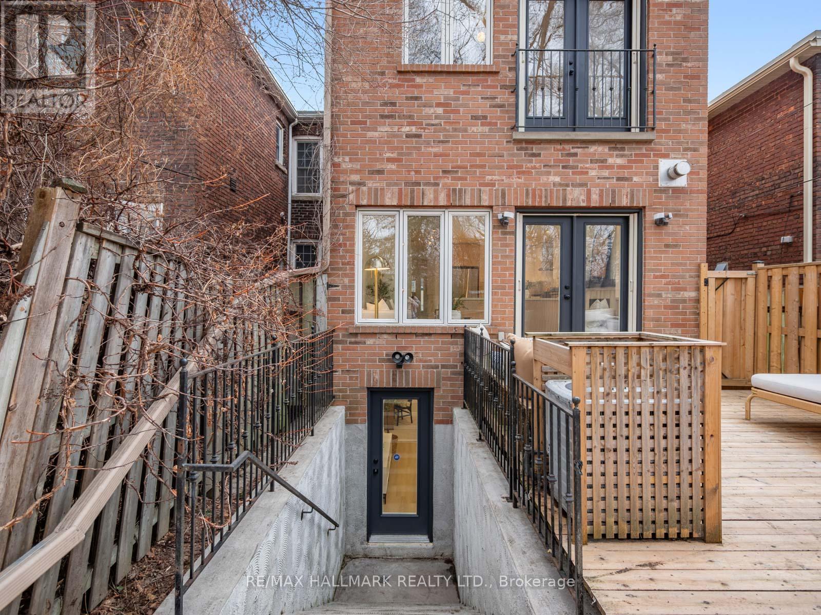 26 Eastmount Avenue, Toronto, Ontario  M4K 1V1 - Photo 48 - E12924608