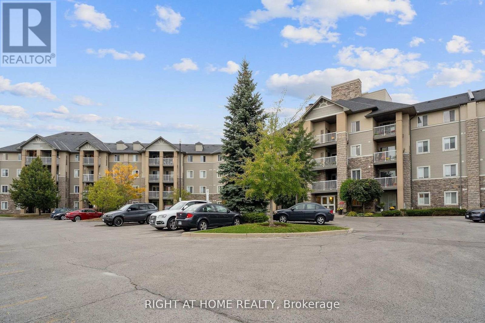 407 - 684 Warden Avenue, Toronto, Ontario  M1L 4W4 - Photo 2 - E12924626