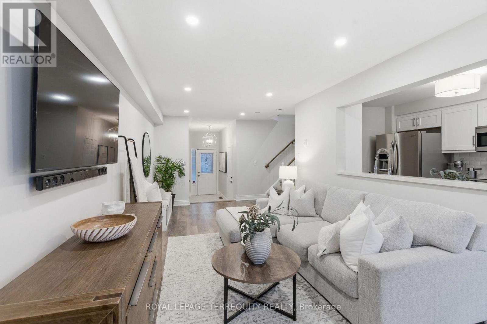 67 Merchants Avenue, Whitby, Ontario  L1P 1S5 - Photo 10 - E12924804