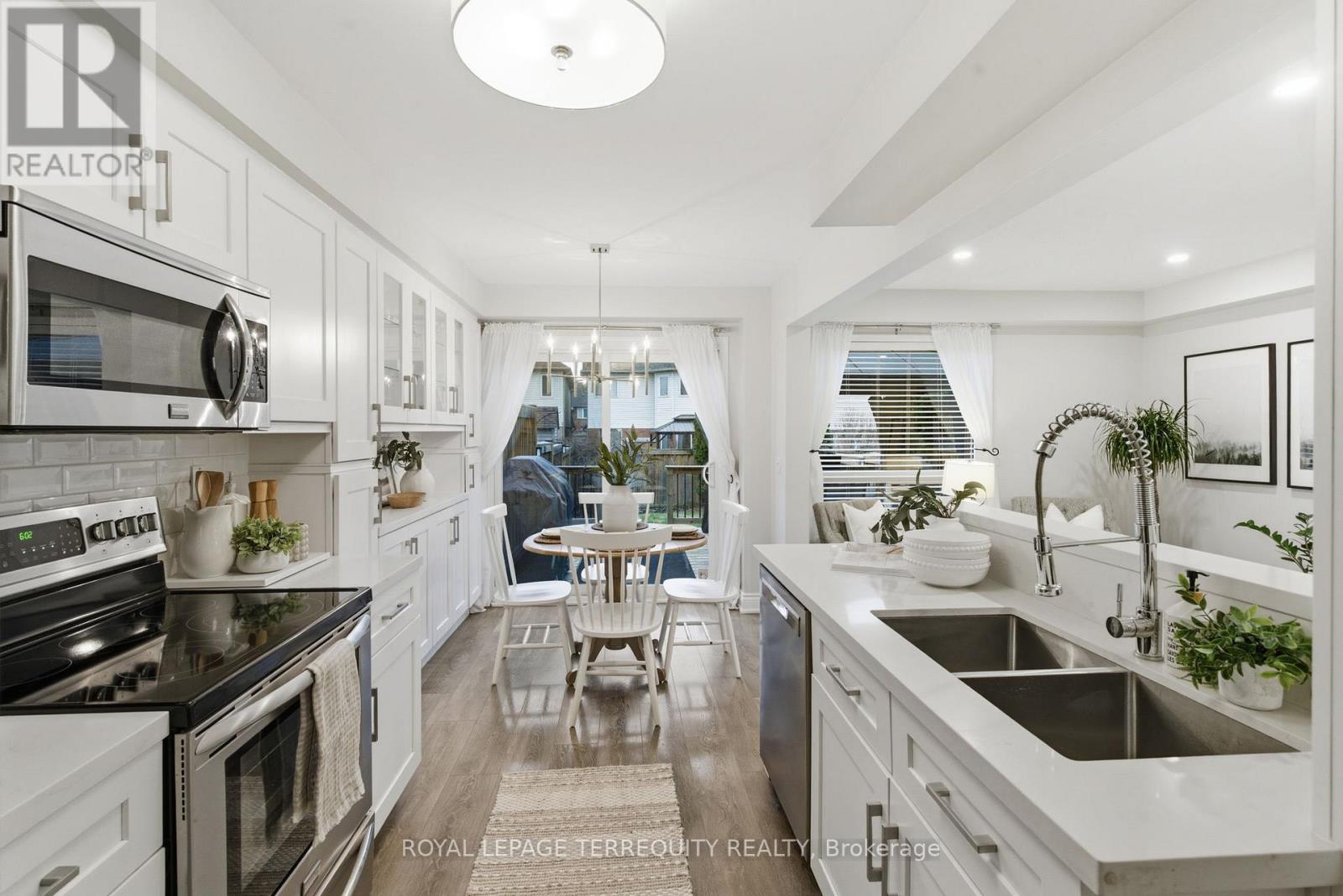 67 Merchants Avenue, Whitby, Ontario  L1P 1S5 - Photo 11 - E12924804