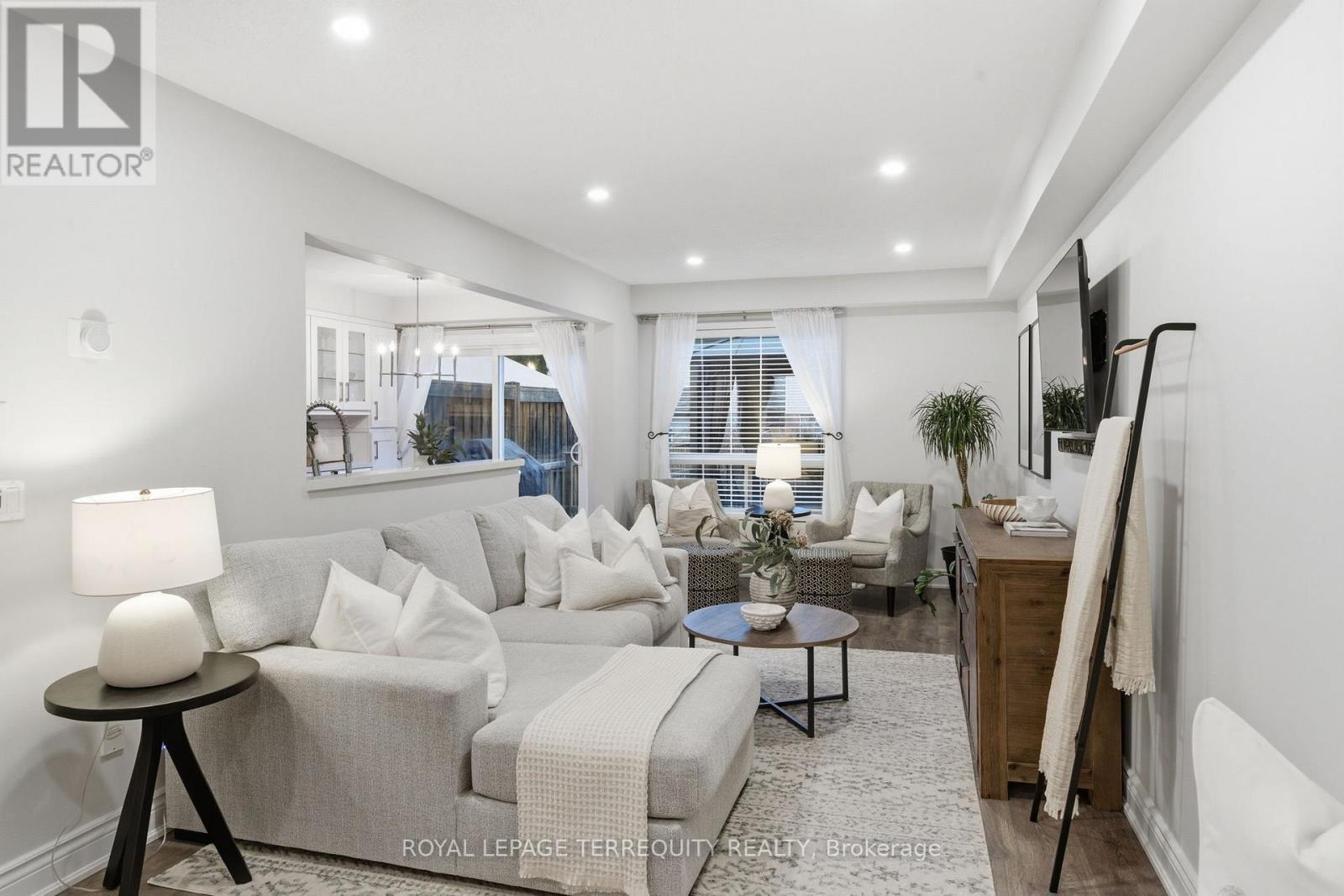 67 Merchants Avenue, Whitby, Ontario  L1P 1S5 - Photo 8 - E12924804