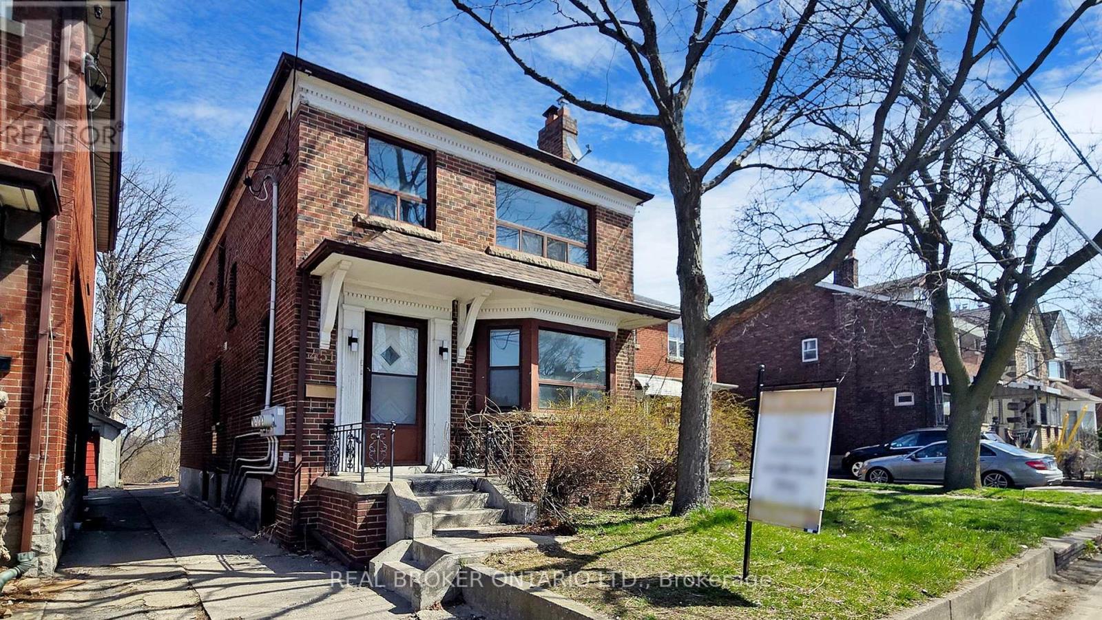 451 Donlands Avenue, Toronto, Ontario  M4J 3S4 - Photo 2 - E12924844