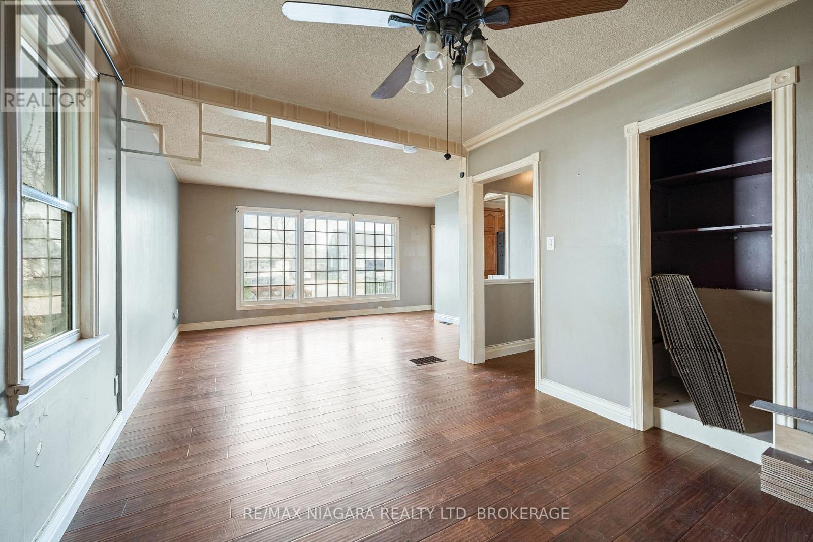 12 Admiral Road, St. Catharines, Ontario  L2P 1G5 - Photo 16 - X12924684