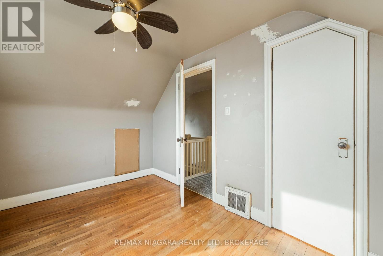 12 Admiral Road, St. Catharines, Ontario  L2P 1G5 - Photo 21 - X12924684