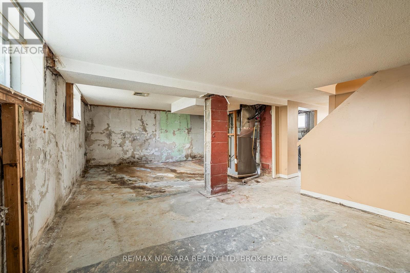 12 Admiral Road, St. Catharines, Ontario  L2P 1G5 - Photo 22 - X12924684